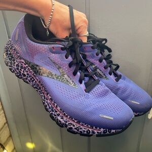 Brooks Ghost 14 Electric Cheetah Run Wild Shoes